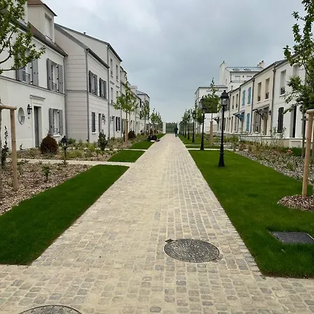 Disneyland Paris, Vallee Village ,paris , Villa, Garden , Syline Home, 120 M2 Vakantiehuis